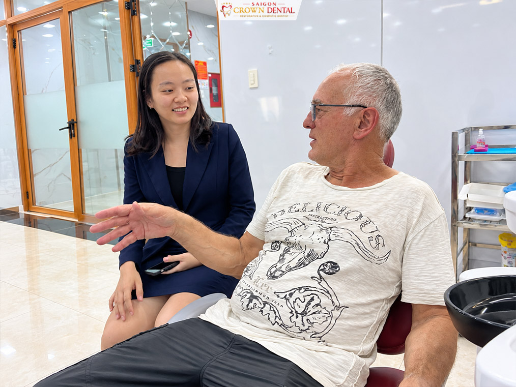 English Consultation with Patient at Saigon Crown Dental